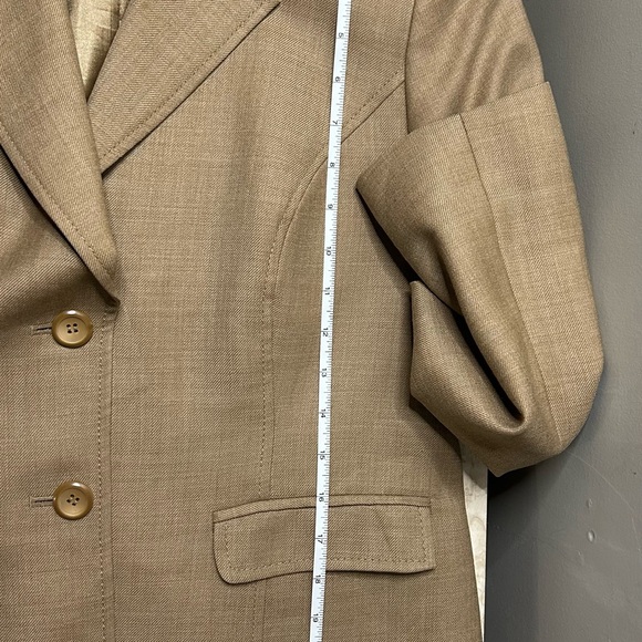 Pendleton Light Brown Buttoned Blazer - Picture 11 of 12